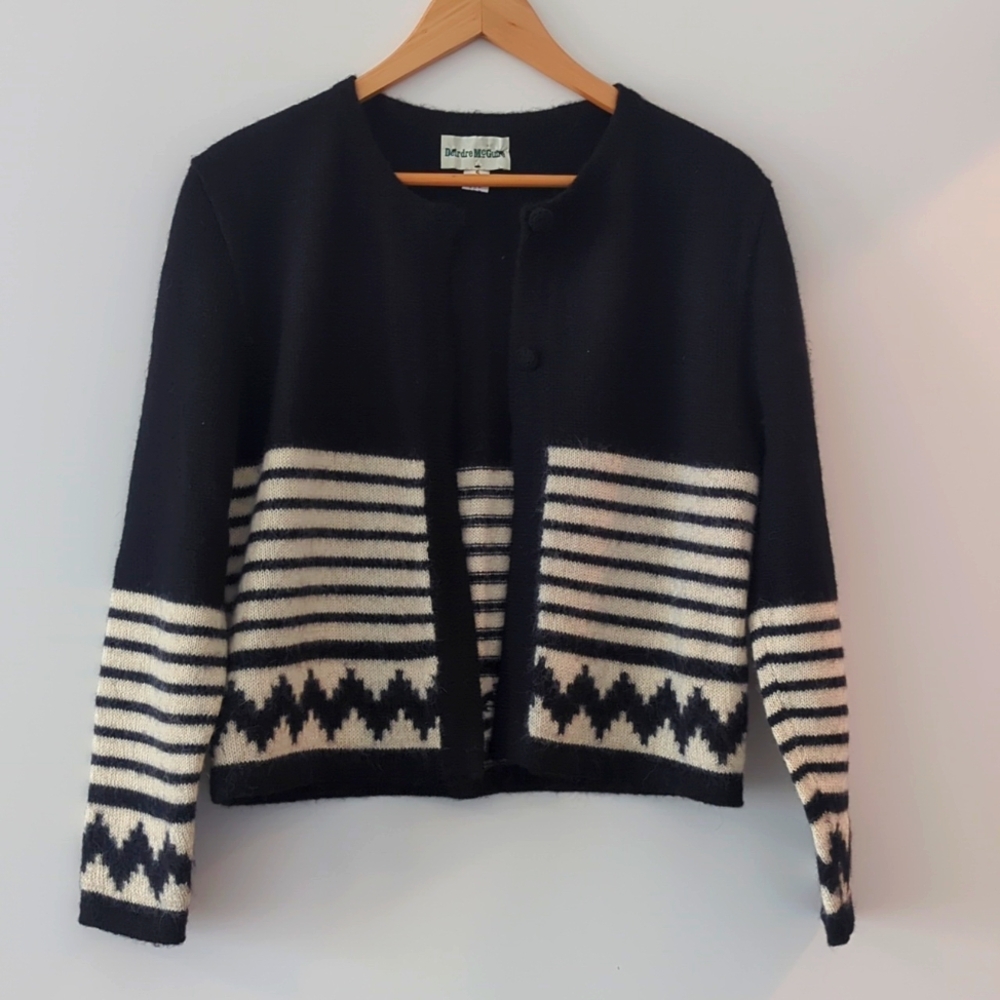 Fun winter sweater, 100% wool